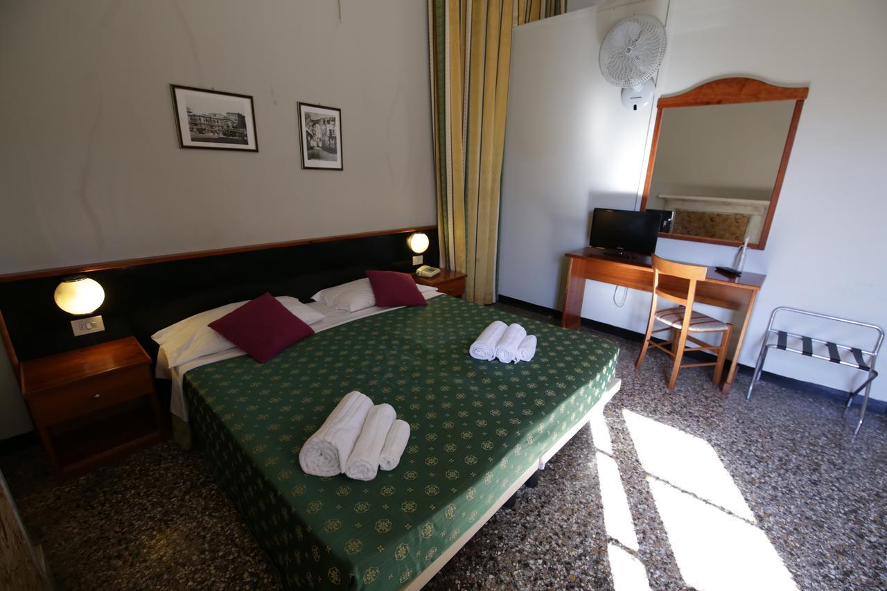 Hotel Villa Bonera Genua Exteriör bild